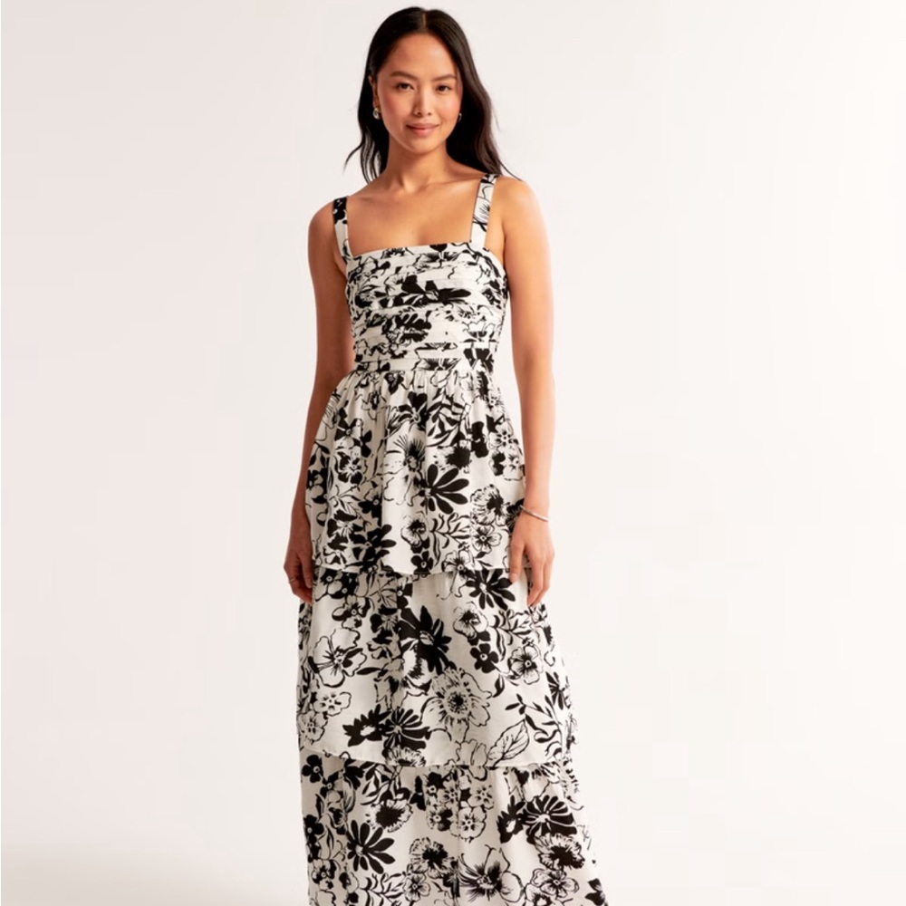 Abercrombie & Fitch Black and White Floral Maxi Dress - M Tall